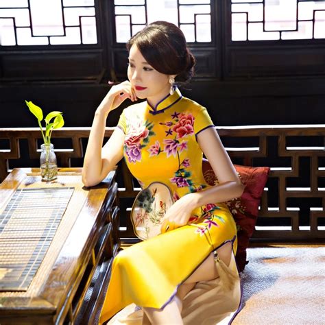 Yellow Long Cheongsam Sexy Chinese Traditional Dress Qipao Chinese ...