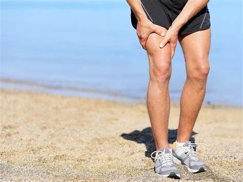 Como curar uma LESÃO MUSCULAR na COXA Sintomas e tratamento