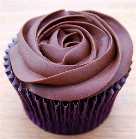 Chocolate Cupcakes With Rose Frosting
