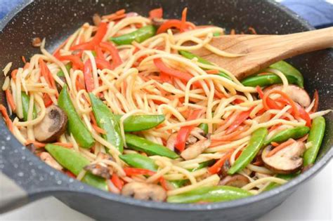 Nov 04, 2021 · the best keto meal delivery services were chosen based on a variety of criteria, including cost, customization, time spent in the kitchen, and the quality of ingredients. EASY Keto Lo Mein - Low Carb Lo Mein Idea â Quick