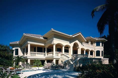 The Pietra Mar is a tropical getaway.