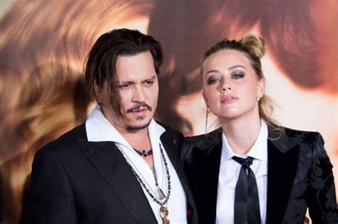 Johnny Depp accuse Amber Heard d avoir volontairement souillé le lit