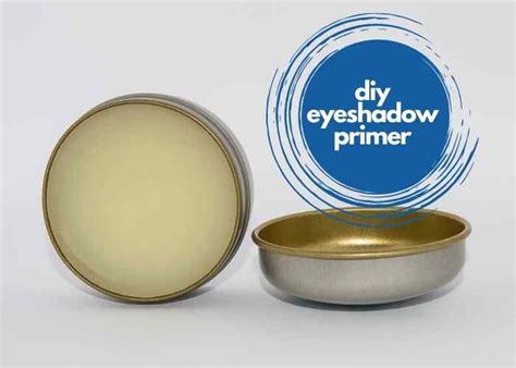 Eyeshadow primer, also known as eye primer for eyelids, has staying power to make your eyeshadow last longer, but also help prevent creases and help make your eye makeup go on smoother. Homemade Eyeshadow Primer - 3 Easy Recipes