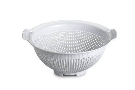 White Plastic Colander Stock Image Image Of White Kitchenware 35230593