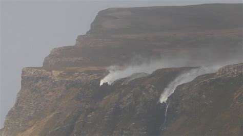 Spectacular Peak District Waterfall Flows Backwards Bbc News