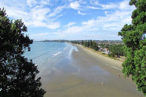 4 Top Beaches Near Auckland To Have A Tropical Experience
