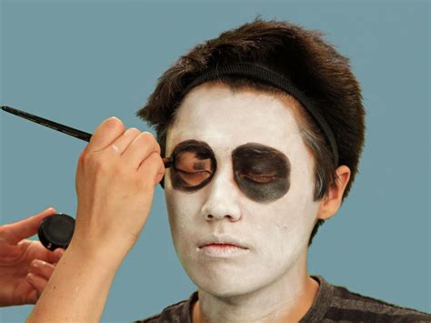 Easy Skull Makeup Male Transform Your Look For Halloween In Minutes