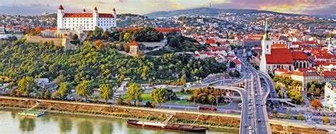 Slowakei startet impfungen mit sputnik v. Slowakische Hauptstadt Bratislava - Gössi Carreisen