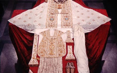 New Liturgical Movement Spectacular Photographs Of Papal Vestments