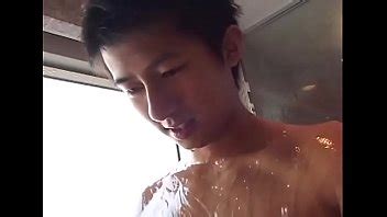 Swimmers Asian Rubbing Frottage Bulges In Speedo Sunga Xnxx Com