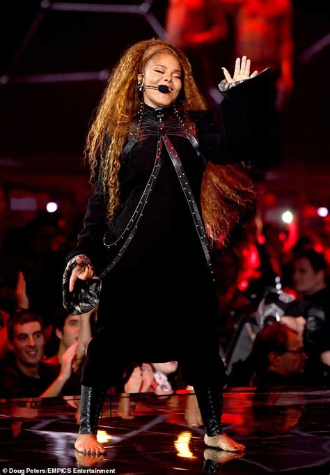 Mtv Emas 2018 Janet Jackson 52 Delivers Metoo Speech While Picking
