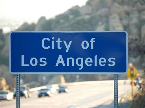 Welcome to los angeles sign. The iconic and the unseen - Los Angeles, California, USA ...
