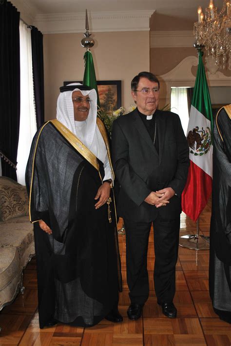 Aunque se sale de lo tradicional al no visitar a sus vecinos, esta primera gira internacional del presidente es importante y complicada a la vez, según explica dan. Embajador de Arabia Saudita ofrece gran recepción en su ...