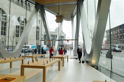 Самые новые твиты от app store (@appstore): The Apple of my eye: Why the Downtown Apple Store matters | Brooklyn Paper