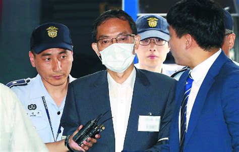 드루킹 특검, 김경수와 드루킹이 공범이라면 누가 주범인지 밝혀라! 드루킹 특검 "노회찬 의원 조사 필요"-국민일보