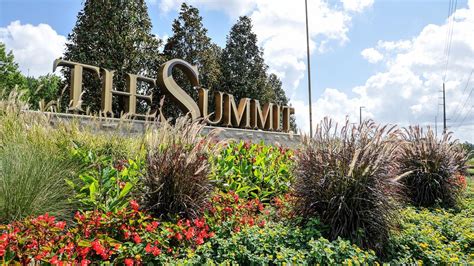 The Summit Birmingham Adds Untuckit Others Birmingham Business Journal