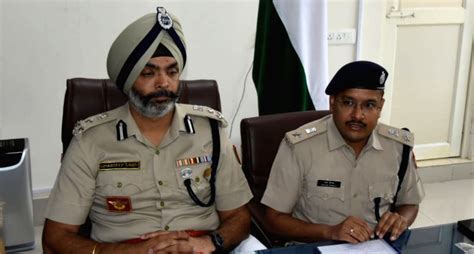Free Photo Haryana Police Crackdown On Cybercriminals 125 Hackers Arrested