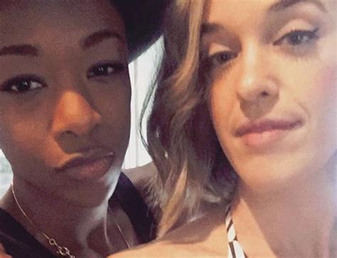 Oitnb S Samira Wiley And Lauren Morelli Just Had The Chic Palm Springs Wedding Of Your Dreams