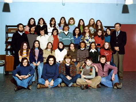 Photo de classe 3 ème de 1976 Collège Jean Moulin Copains d avant