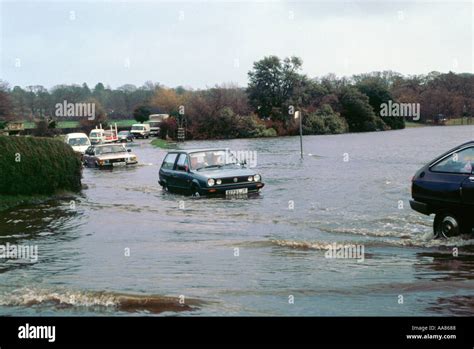 Flooding High Resolution Stock Photography And Images Alamy