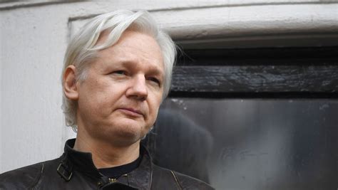 Hoće Li Uskoro Iz Kućnog Pritvora Ići U Pravi Zatvor Julian Assange