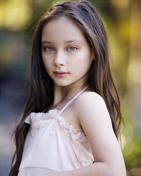 Attractive Preteen Female Model Royalty Free Stock Image