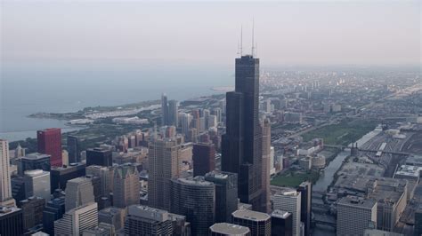 48k Aeria Video Tilt From The Chicago River To Reveal Willis Tower In