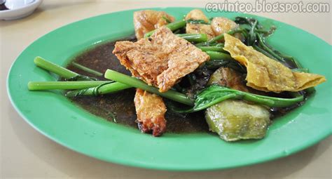 Yong tau foo is a hakka chinese food, which literally means stuffed tofu fish and/or meat paste is stuffed in tofu and bean curd skin, and hence the name. Entree Kibbles: 922 Hakka Ampang Yong Tau Foo [客家安邦酿豆腐 ...