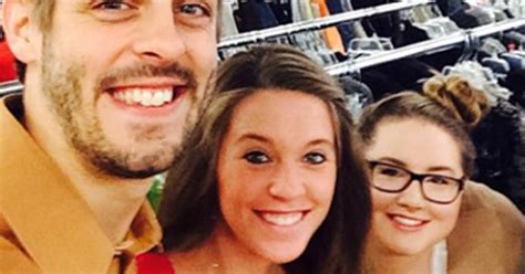 Pregnant Jill Duggar Volunteers After Her Due Date Passes Picture Us