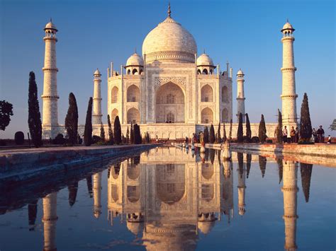 World Visits Taj Mahal One Of The Seven Wonders Of The World In Agra