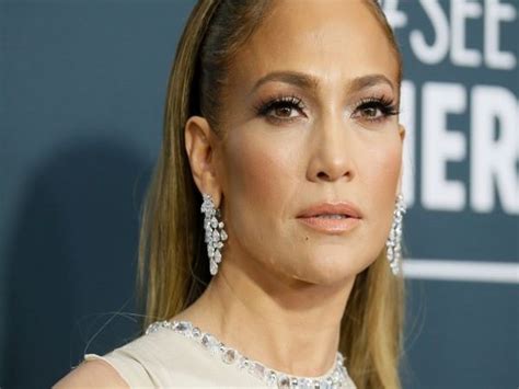 Jennifer Lopez Poses Nude For Cover Of New Single In The Morning