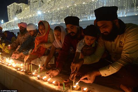 Diwali Devotees Around The World Celebrate The Hindu Festival Of Lights