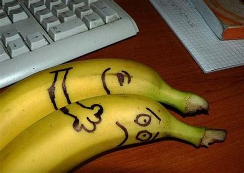 Hot Celebrity Funny Banana Art 13 Pics