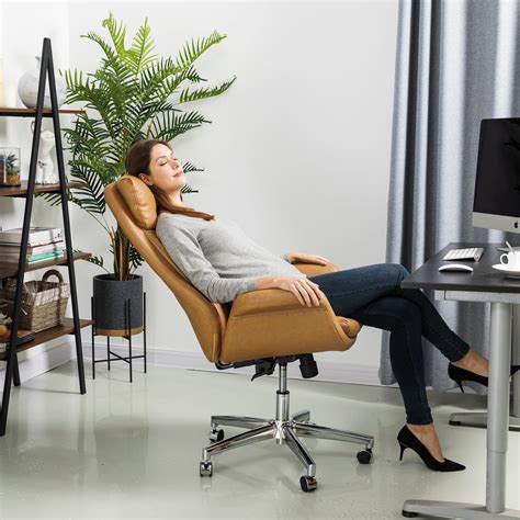 Glitzhome Leatherette Office Chair Adjustable Height Swivel Executive