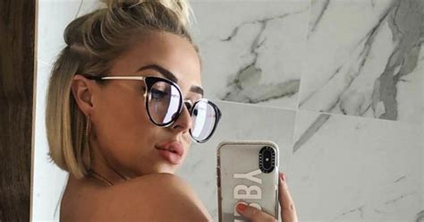Love Islands Gabby Allen Thrills With Juicy Booty Pic Wow Daily Star