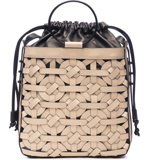 THACKER Kenlee Leather Bucket Bag | Nordstrom | Кожаные сумки, Выкройки сумок, Сумочка