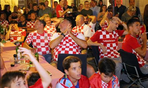 World Cup Fever In Dubrovnik As Croatia Start With A Win The Dubrovnik Times