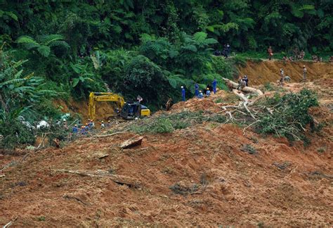 batang kali landslide no new survivors yet but search efforts intensified says selangor fire
