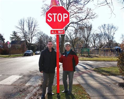 Stop Signs Will Keep Kids And Families Safe At New Des Plaines Park