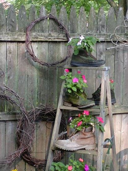 Outdoor Garden Decorations Made of Old Wooden Ladders