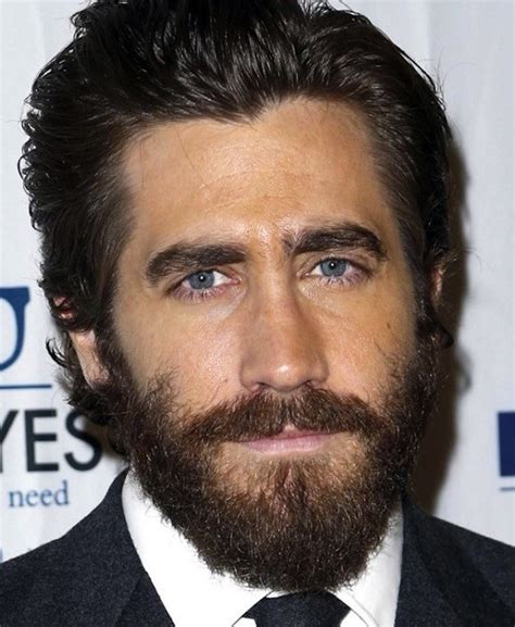 Celebrity Beard Style For Oval Shaped Face Dannation