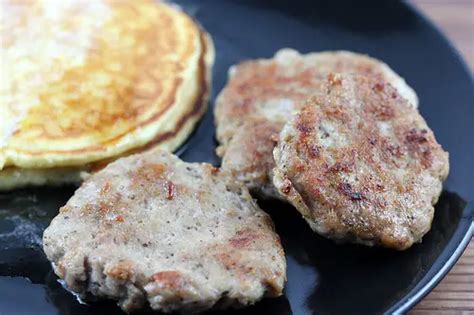 Homemade Maple Flavored Breakfast Sausage Recipe