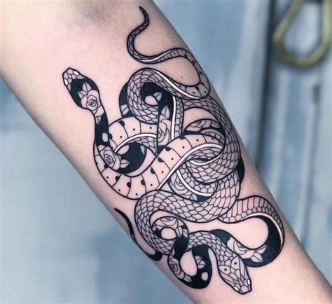 April 22 at 7:26 pm ·. Best Snake Tattoos | Inspiration tatouages, Tatouage ...