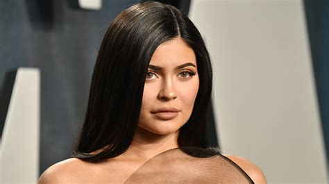 Did Kylie Jenner Lie About Net Worth Accused Of Lying As A Fake