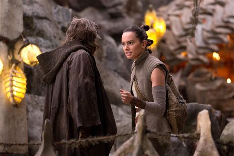 Details About Five The Last Jedi Deleted Scenes Revealed The Star