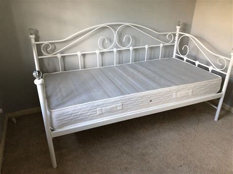 Single White Vienna Day Bed Frame And Mattress 1yr Old Immaculate Cost