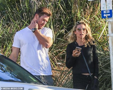 Chris And Liam Hemsworth Enjoy A Laidback Lunch With Their Partners Elsa Pataky And Gabriella