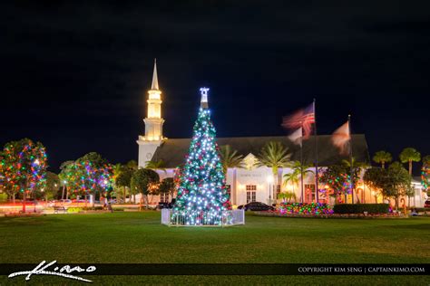 Port St Lucie Christmas Tree At Tradition Square Royal Stock Photo