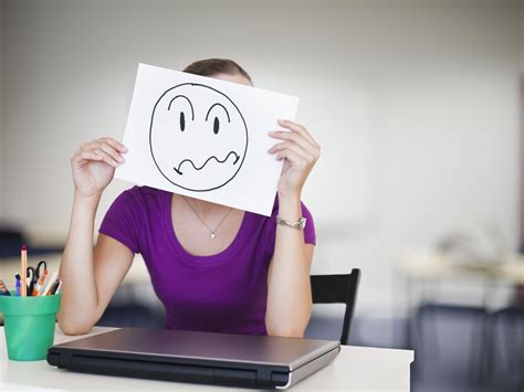 How To Quell Negative Attitude At Work And Create A Happy Workplace - 101Productivity