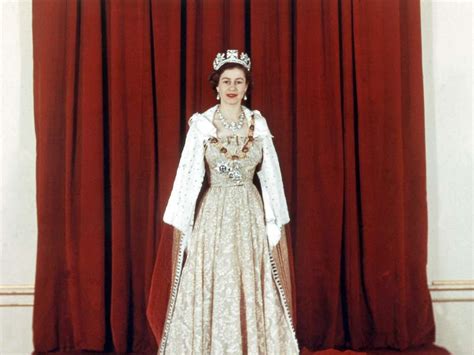 Elizabeth was born in mayfair, london. Queen Elizabeth II. Geburtstag: Königin feiert am 21 ...
